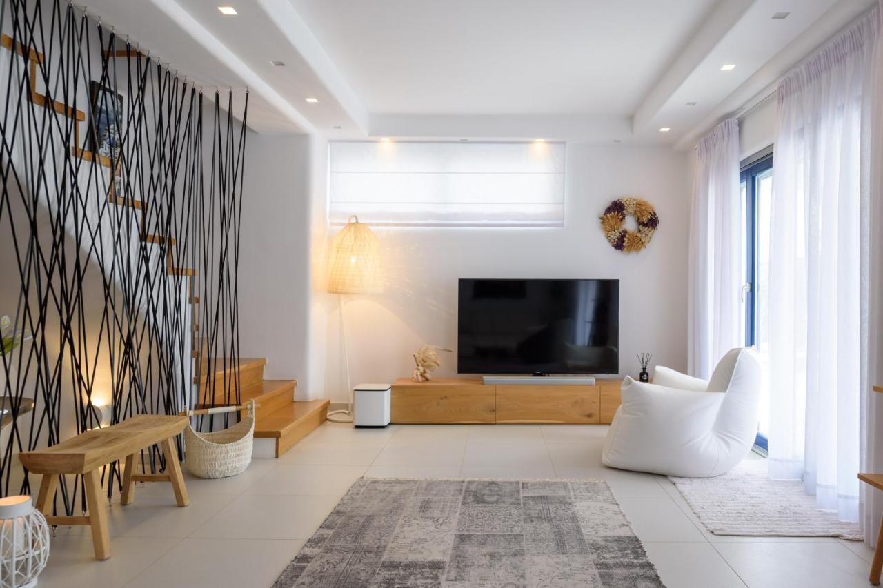 Amor Hideaway Villas Fira  Zewnętrze zdjęcie